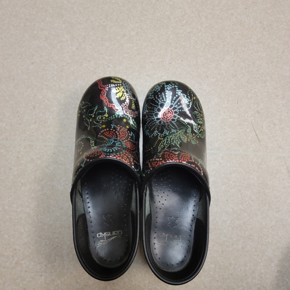 Dansko Size 40 - Picture 3 of 7